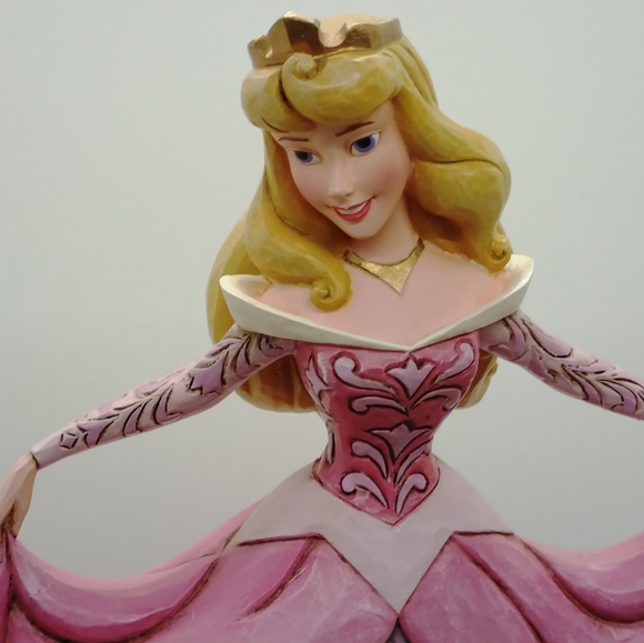 Sold   Jim Shore Disney Traditions Arora "True Love's Kiss" Figurine - Picture 5 of 13